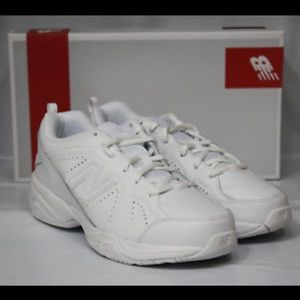 Brand new      new balance kids sneakers